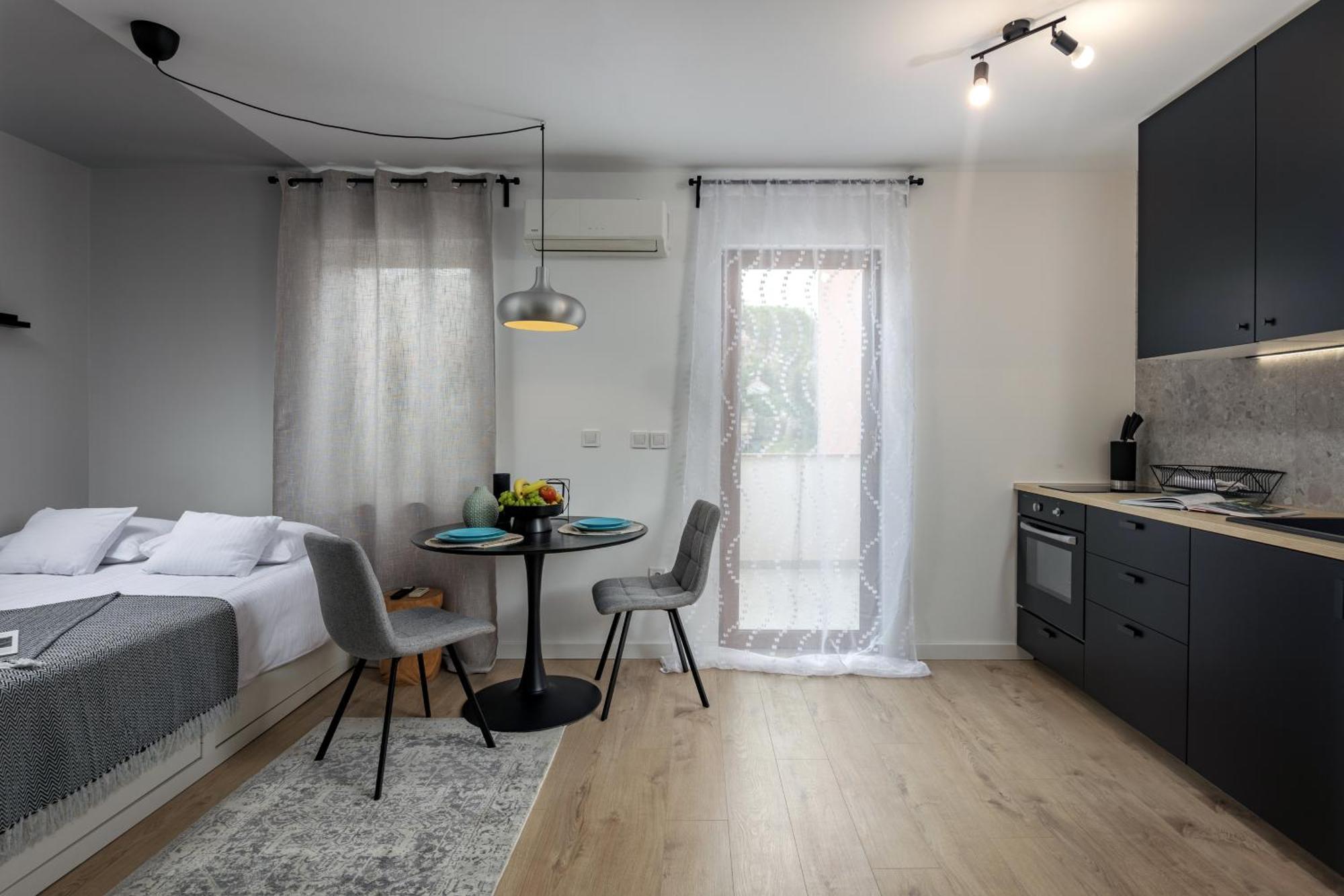 Agostini - Contactless Apartments Vukovarska Rijeka Exterior foto